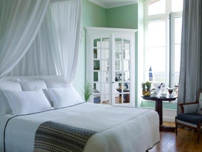 Deluxe Room 2