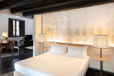Suite Grand con vistas al canal 7