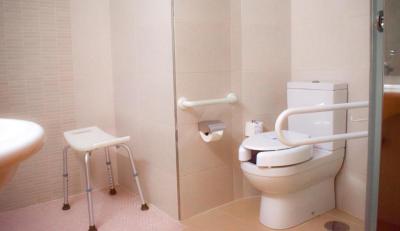Twin Room - Disability Access 5