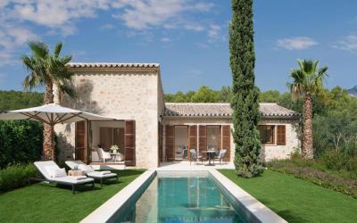 Suite with Private Pool 4