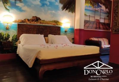 Suite Deluxe con ba&ntilde;era de hidromasaje 9
