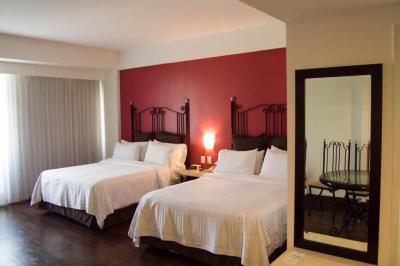 Double Room with Two Double Beds - Non-Smoking 4