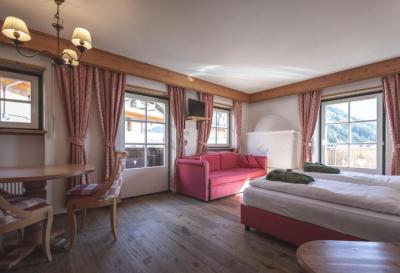 Family Suite 1