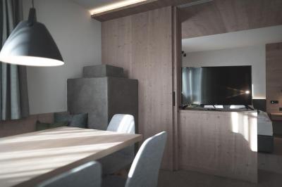 Executive Suite 2