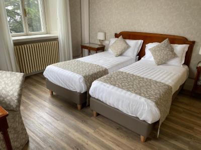 Twin Room 4