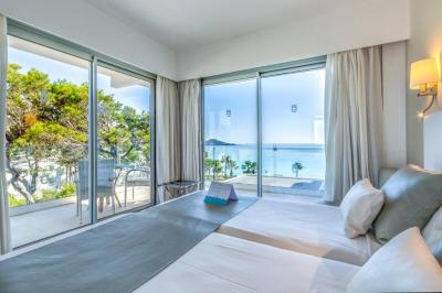 Junior Suite Premium Lateral Sea View 11