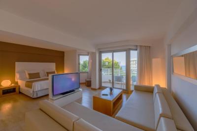 Junior Suite Lateral Sea View 16