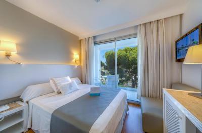 Standard Double or Twin Room 18