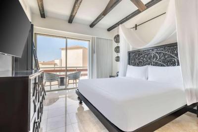 Two Bedroom Suite with Garden View and Balcony 7