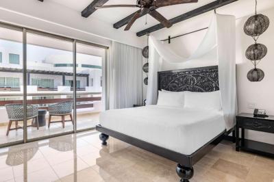 One Bedroom King Suite with Pool View and Balcony 16