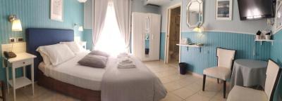 King Room with Balcony 4