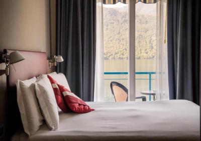 Double Room with Lake View 1