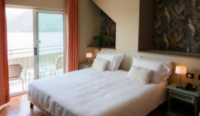 Deluxe Double Room 4