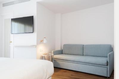 Comfort Quadruple Room 6