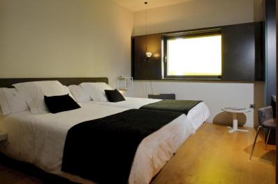 Deluxe Double Room with Extra Bed 5