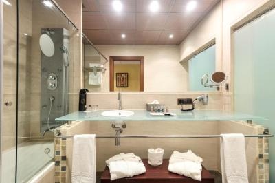 Superior Double or Twin Room with View 1