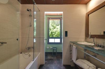 One-Bedroom Villa (2 adults + 1 child) 3