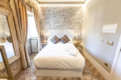 Deluxe Double or Twin Room with Garden View 2
