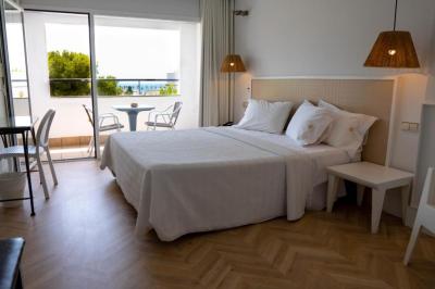 Twin Room 1