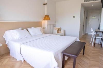 Double Room 5