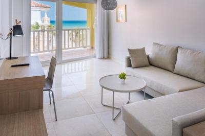 Junior Suite Royal (2 Erwachsene + 1 Kind) 14