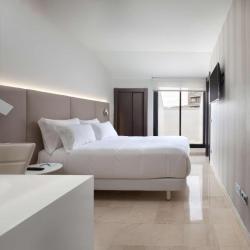 Standard Double or Twin Room free parking with breakfast 4