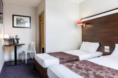 Quarto com 2 Camas de Solteiro 2