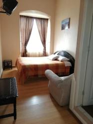 Family Room with Private Bathroom 7