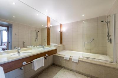 Standard Twin Room 3
