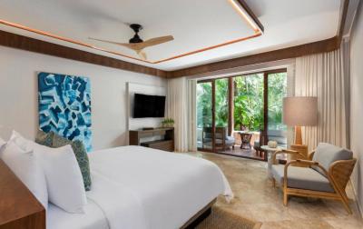 Coral King Suite with Infinity Pool and Lagoon View - Butler Service 16