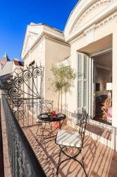 Superior Double or Twin Room with Terrace 5