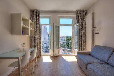 Apartment with Balcony 5