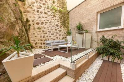 Executive Apartment with Terrace 1