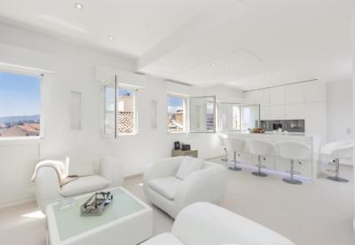 Penthouse Apartment 6
