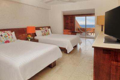 Deluxe Grand Room Two Beds - Buffet Breakfast 1