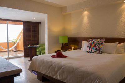 Deluxe Grand Room King Size - European Plan 6