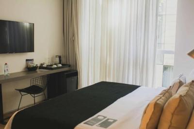 Queen Room 1