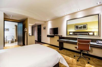 Quarto com Cama Queen-size - Acess&iacute;vel para H&oacute;spedes com Mobilidade Reduzida 6