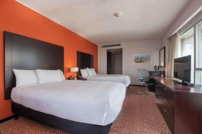 Chambre avec 2 Grands Lits Queen-Size 1