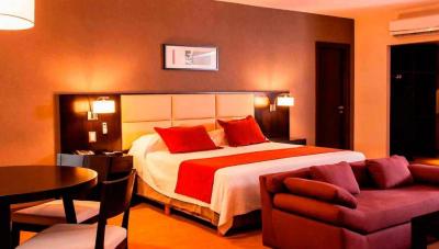 Deluxe Suite 3