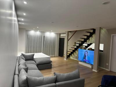 Duplex Apartment 5