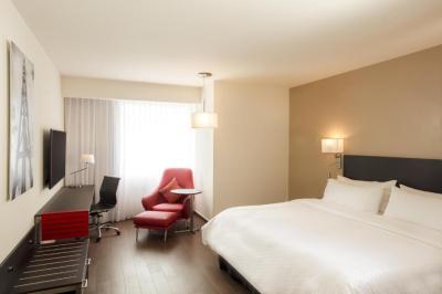 Superior King Room 1