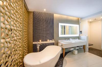 Junior Suite 1