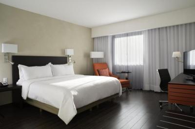 Superior King Room 2