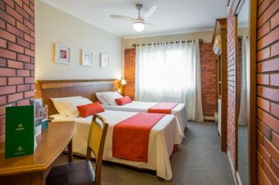 Deluxe Triple Room 3
