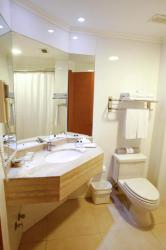 Queen Room 1