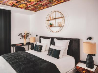 Comfort Room 1