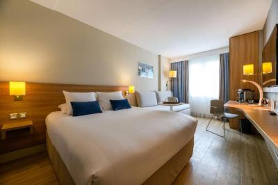 Superior Queen Room 1