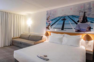 Classic Double Room with Sofa 2