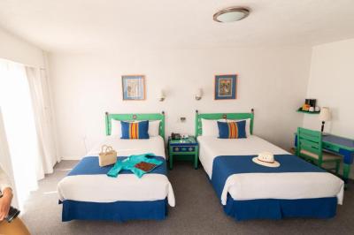 Standard Double Room with Two Double Beds 1